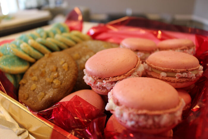 independence village holiday cookies