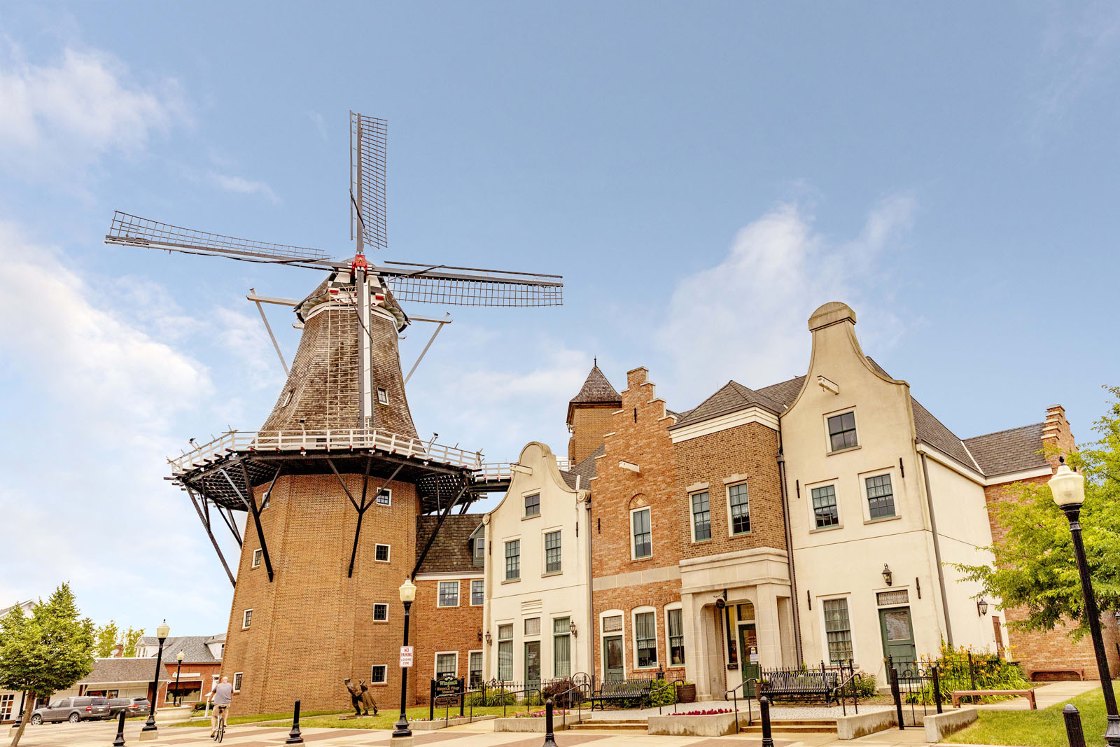 A Quiet Retreat At Independence Village of Pella