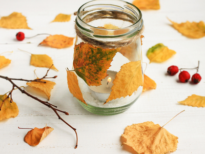 candle holder with leaves