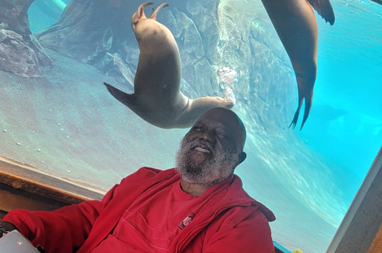 StoryPoint Gahanna resident at the aquarium